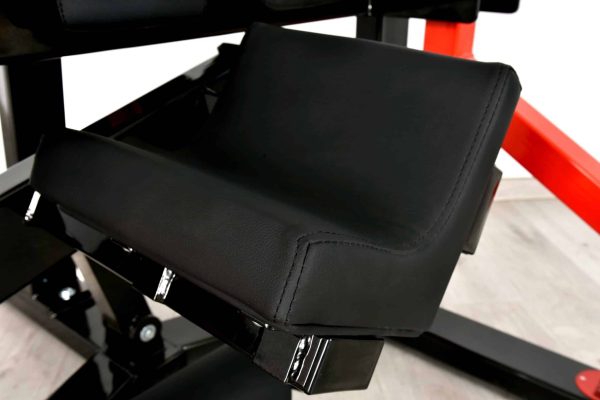 (NNE-13) ISO KNEELING LEG CURL